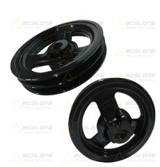 POLIA 87377125 ELEVADOR DE PALHA TC5090 TC5070 — Polia do elevador de palha New Holland 87377125, compatível com TC5070 e TC5090. Responsável pelo acionamento preciso do sistema de transporte de palha durante a colheita.